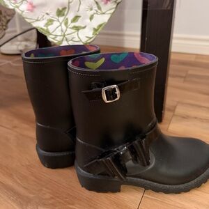 Black Rubber Rain Boots with Colorful Heart Lining